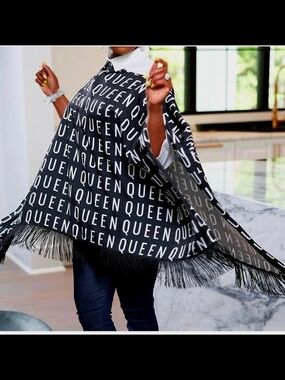 Sassy Jones Queen Print Fringe Poncho in Black and White